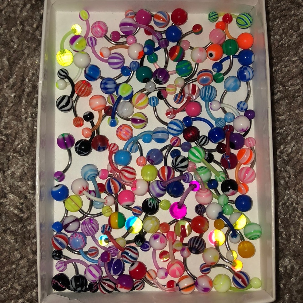 101 Belly Button Piercings